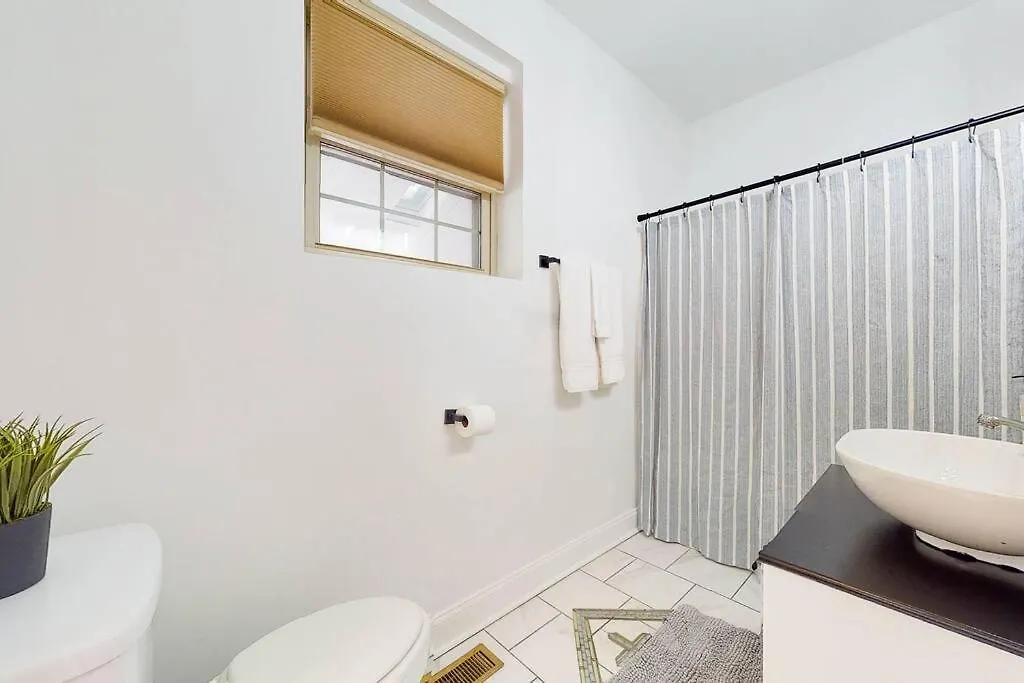 Holiday home Private Home-Backyard-Parking Near Nulu Downtown Louisville